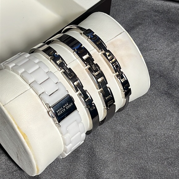 🪩 Anne Klein elegant Watch and bracket set 🪩
